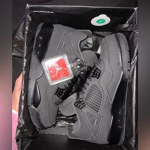 JORDAN RETRO 4 “BLACK CATS” (2020) DS BRAND NEW IN THE BOX NEVER BEEN WORN !!!